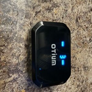 Wireless Bluetooth earbuds